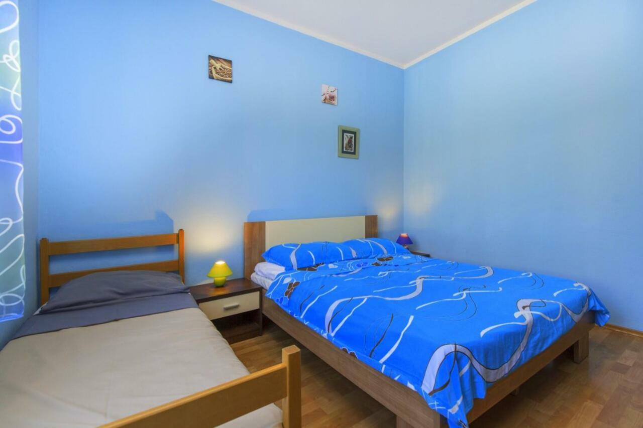 Apartment Amber Koromačno エクステリア 写真